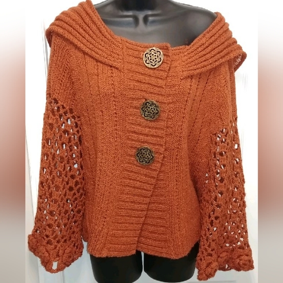 Domani knit cardigan sweater. - Picture 11 of 13